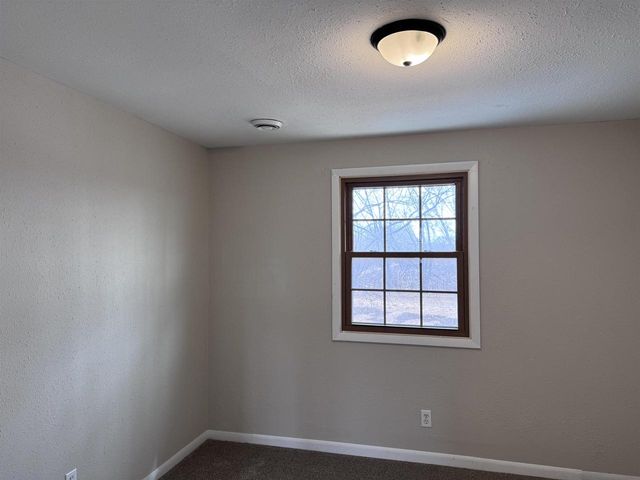 3098 HEISE ROAD, Omro, WI 54963