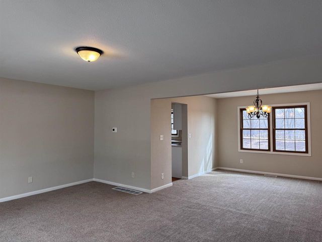 3098 HEISE ROAD, Omro, WI 54963