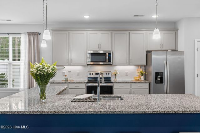 466 Eden Drive SW, Supply, NC 28462