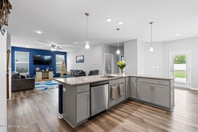 466 Eden Drive SW, Supply, NC 28462