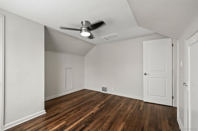 911 N Perry Street, Pontiac, MI 48340