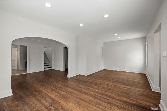 911 N Perry Street, Pontiac, MI 48340