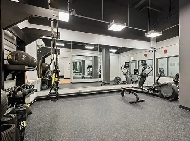 3550 N Lake Shore Drive 1814, Chicago, IL 60657