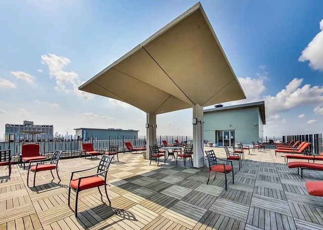 3550 N Lake Shore Drive 1814, Chicago, IL 60657