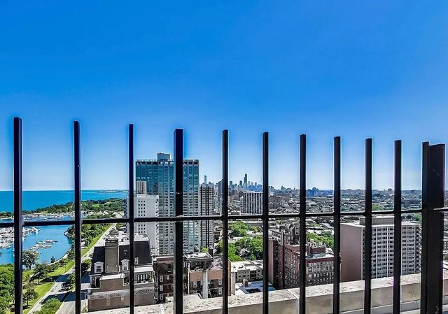 3550 N Lake Shore Drive 1814, Chicago, IL 60657