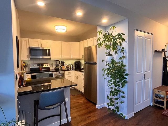 3550 N Lake Shore Drive 1814, Chicago, IL 60657