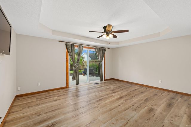 10833 Mill Lake Cove, Fort Wayne, IN 46845