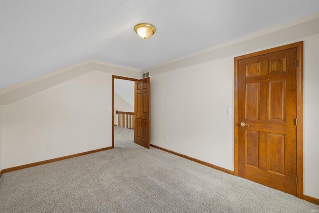 10833 Mill Lake Cove, Fort Wayne, IN 46845