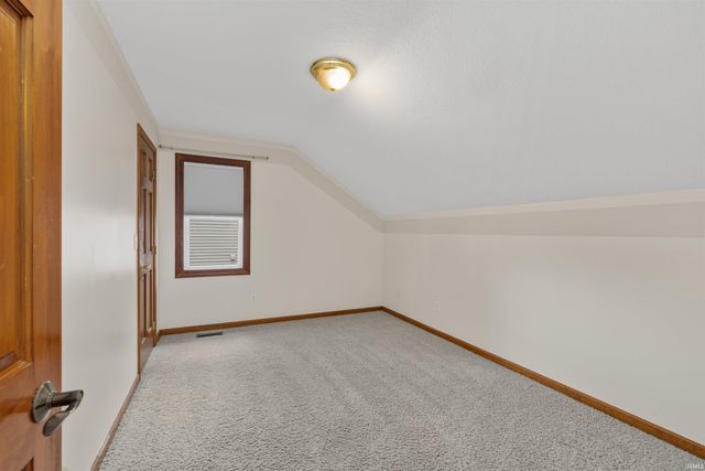 10833 Mill Lake Cove, Fort Wayne, IN 46845