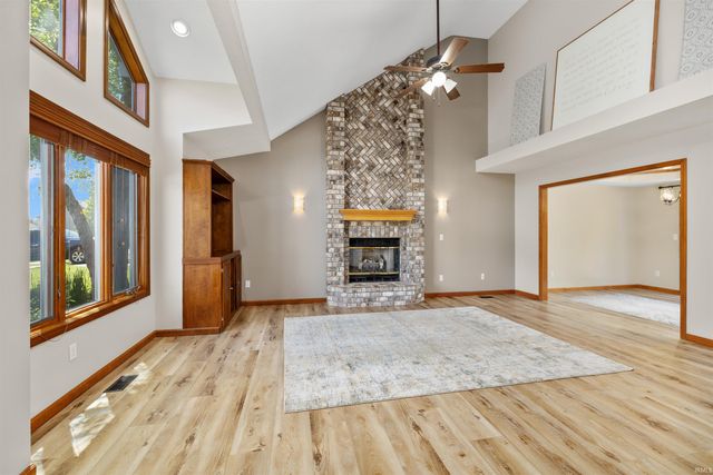 10833 Mill Lake Cove, Fort Wayne, IN 46845
