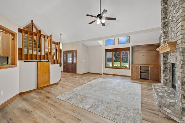 10833 Mill Lake Cove, Fort Wayne, IN 46845