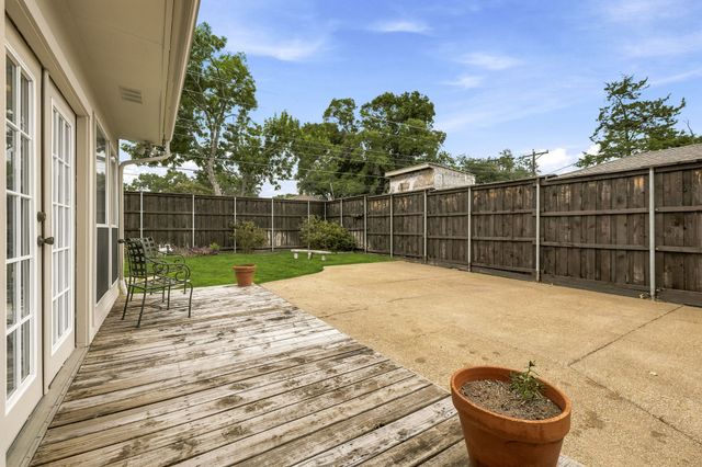 10419 Royalwood Drive, Dallas, TX 75238
