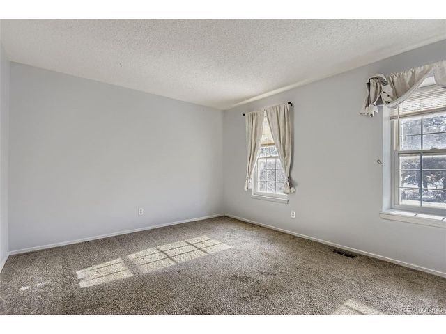 2244 S Jasper Way B, Aurora, CO 80013