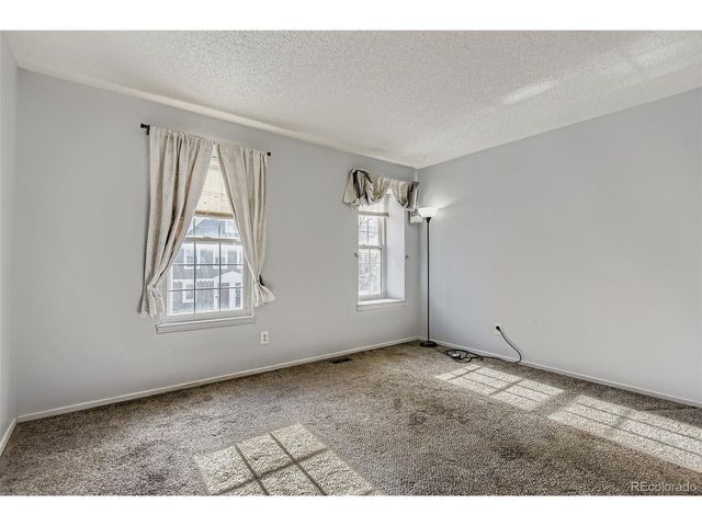 2244 S Jasper Way B, Aurora, CO 80013