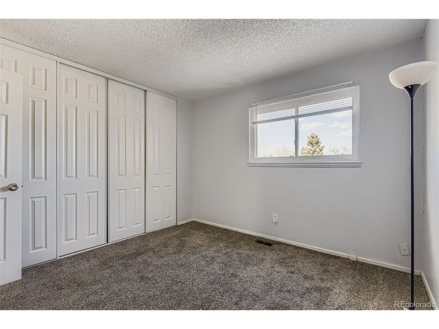 2244 S Jasper Way B, Aurora, CO 80013