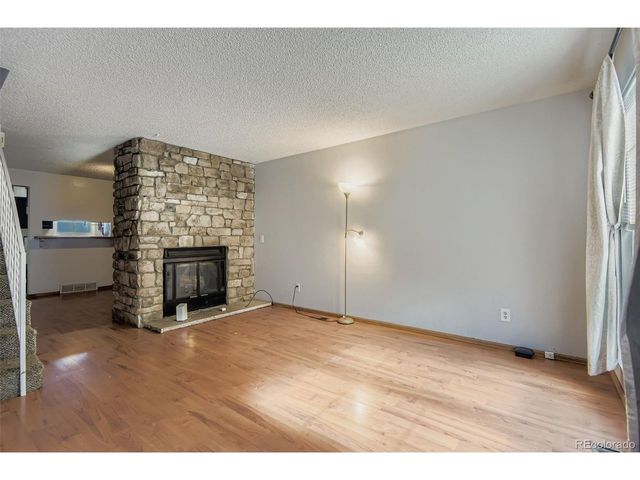 2244 S Jasper Way B, Aurora, CO 80013