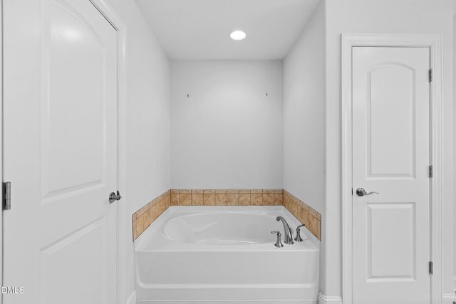 8010 Northwest Meadows Drive, Stokesdale, NC 27357