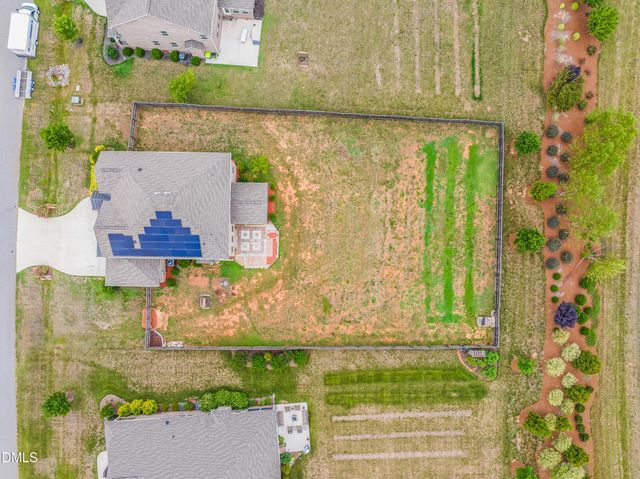 8010 Northwest Meadows Drive, Stokesdale, NC 27357