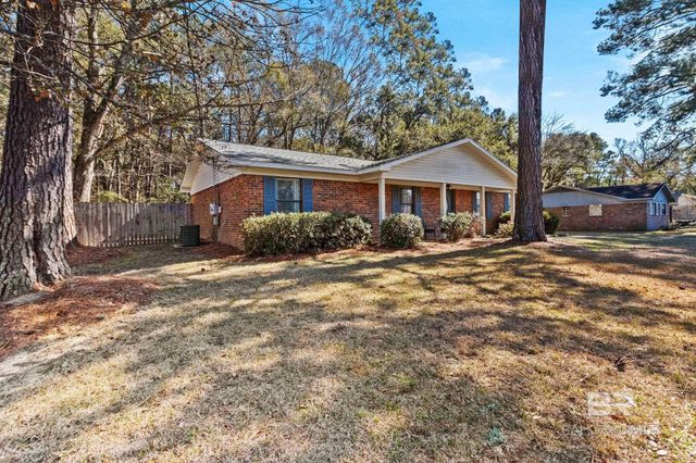 5366 E Scanlan Way, Satsuma, AL 36572