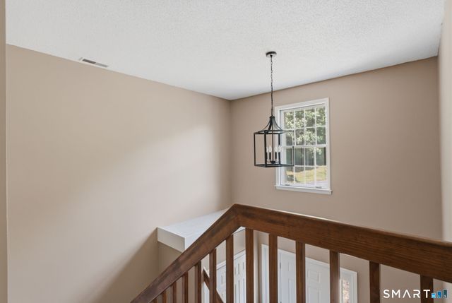 102 Crown Ridge 102, Newington, CT 06111