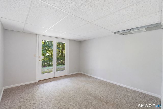 102 Crown Ridge 102, Newington, CT 06111