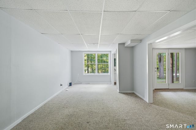 102 Crown Ridge 102, Newington, CT 06111