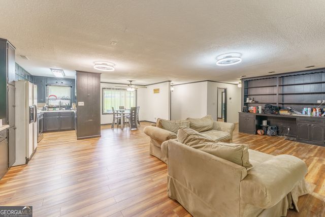 4918 Old Cornelia Highway, Lula, GA 30554