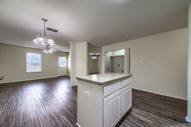 5623 Red Canyon, San Antonio, TX 78252