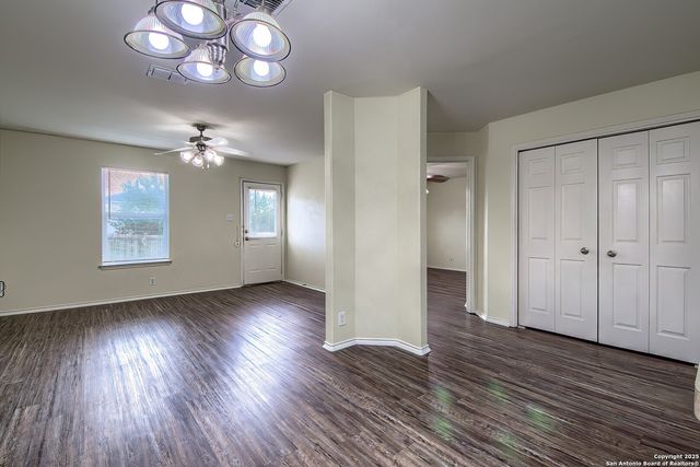 5623 Red Canyon, San Antonio, TX 78252