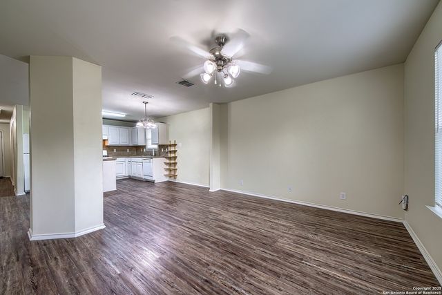 5623 Red Canyon, San Antonio, TX 78252