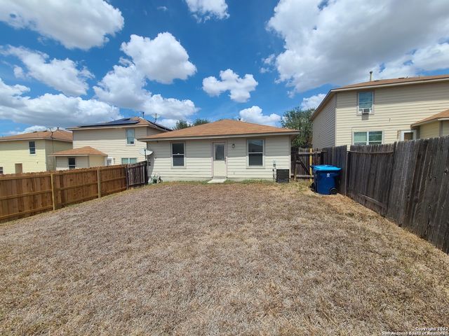 5623 Red Canyon, San Antonio, TX 78252