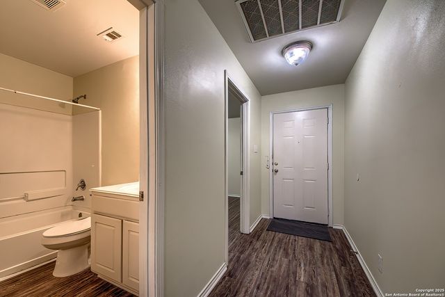 5623 Red Canyon, San Antonio, TX 78252