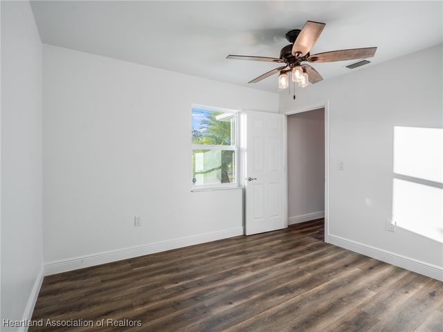 1521 Cedarbrook Street, Lake Placid, FL 33852