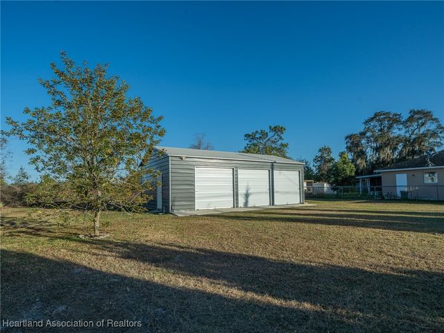 1521 Cedarbrook Street, Lake Placid, FL 33852