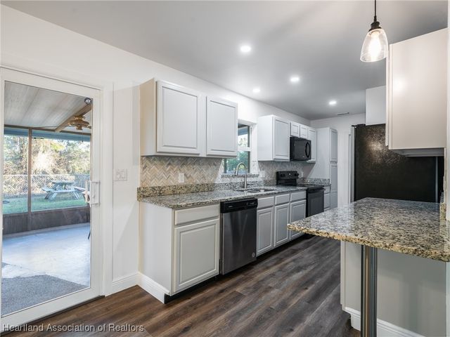 1521 Cedarbrook Street, Lake Placid, FL 33852