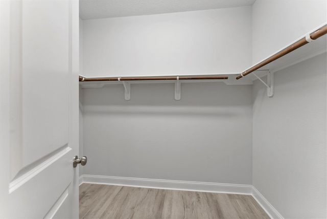 122 Wood Drake Place, Tomball, TX 77375