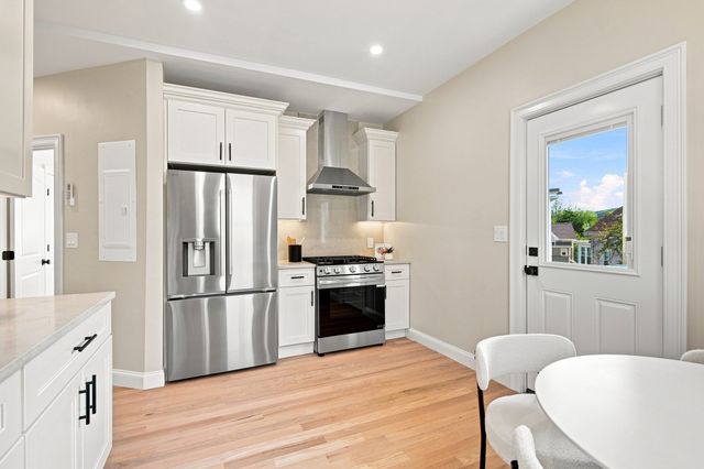 4294 Washington St 1, Boston, MA 02131