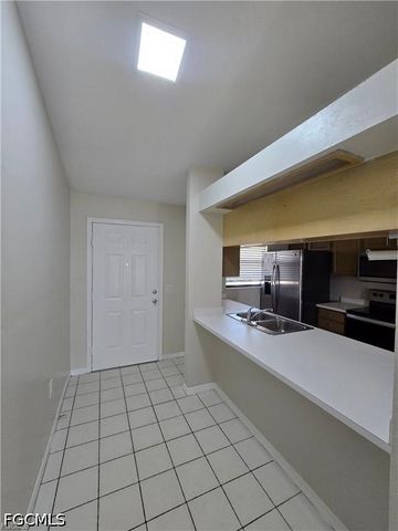 4815 Triton CT E 11, Cape Coral, FL 33904