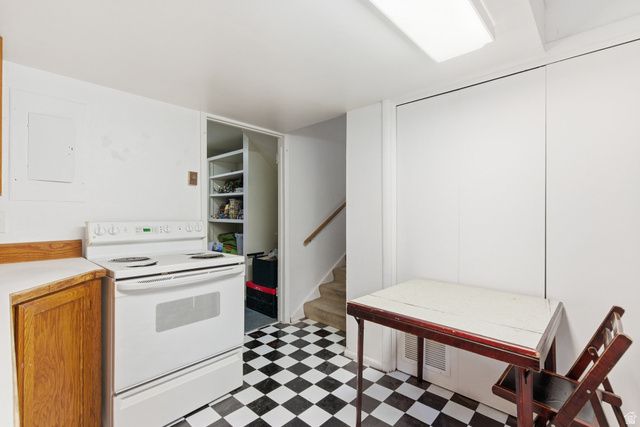 990 E CEDAR AVE, Provo, UT 84604