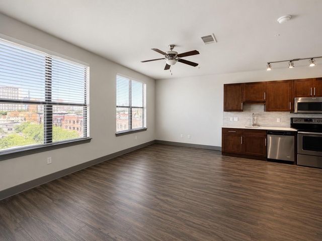 2910 Milam St Street 1502, Houston, TX 77006