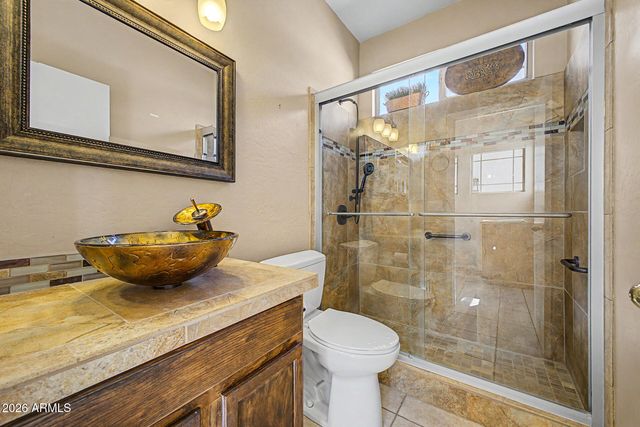 7990 W YUKON Drive, Peoria, AZ 85382