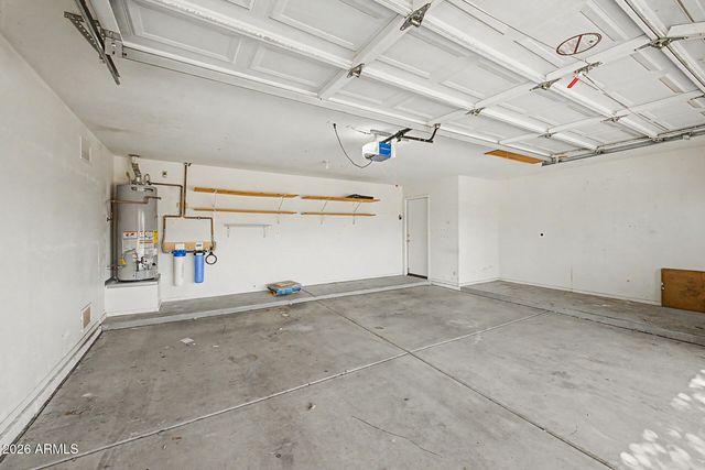 7990 W YUKON Drive, Peoria, AZ 85382