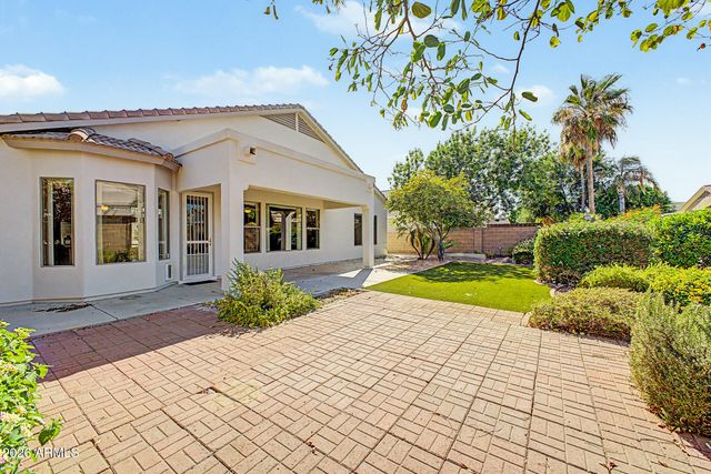 7990 W YUKON Drive, Peoria, AZ 85382