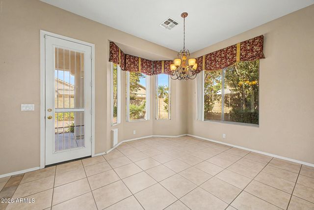 7990 W YUKON Drive, Peoria, AZ 85382