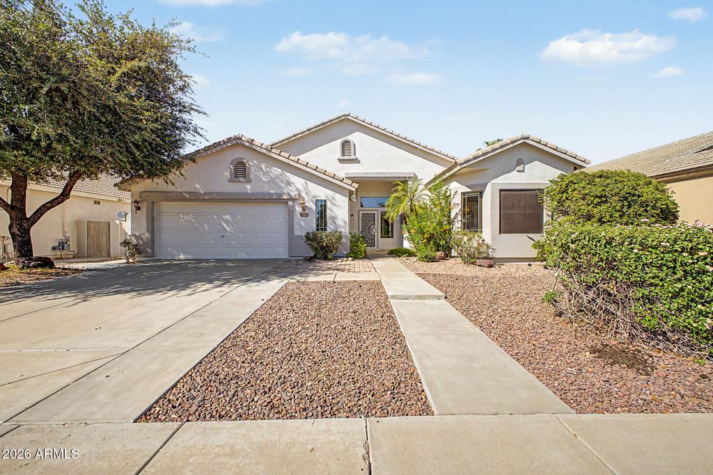 7990 W YUKON Drive, Peoria, AZ 85382