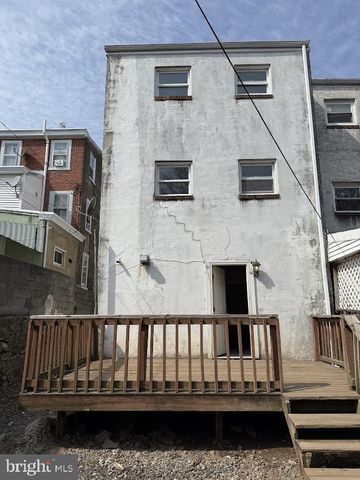 828 GEORGE ST, Norristown, PA 19401