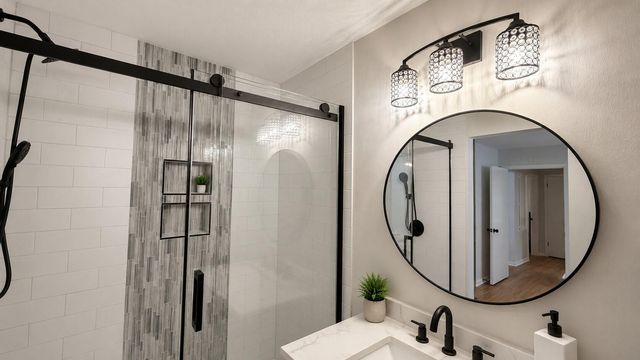 13638 Greenridge Drive, Sugar Land, TX 77498