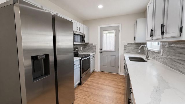 13638 Greenridge Drive, Sugar Land, TX 77498