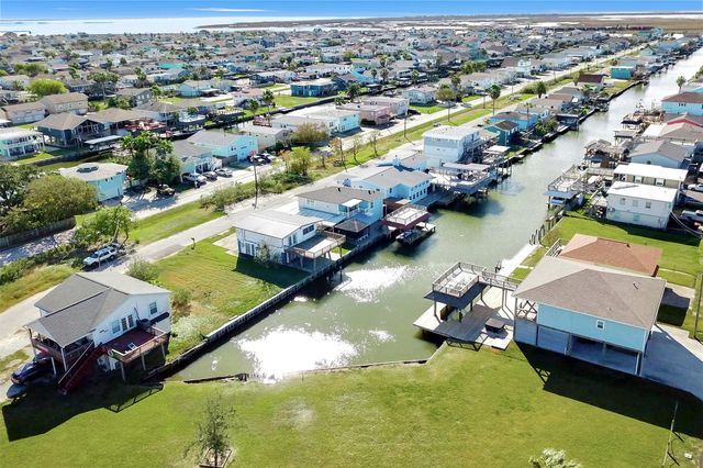 74 Bayou Vista Dr, Bayou Vista, TX 77563