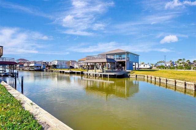 74 Bayou Vista Dr, Bayou Vista, TX 77563